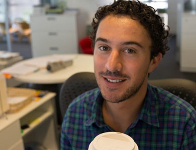 突破创新边界的云呼网页版在线轰炸机